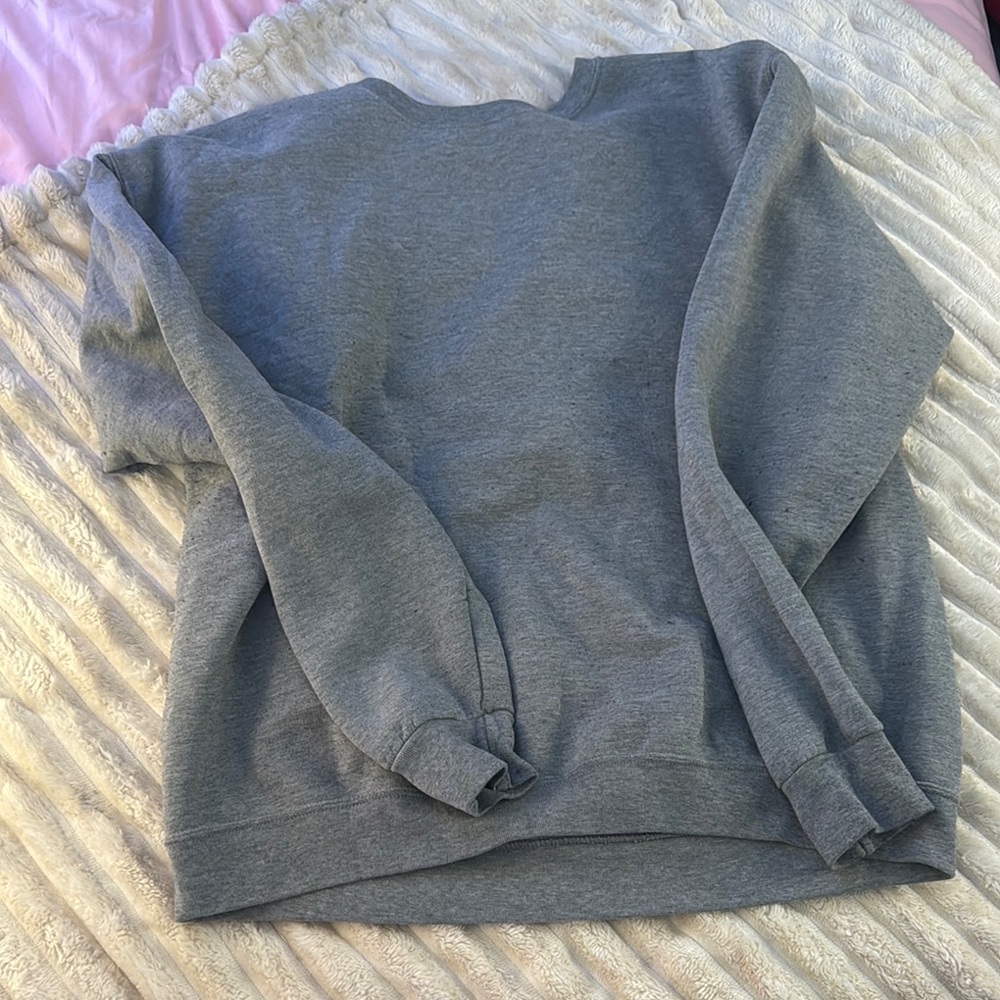 Fruit of the Loom Gray Crew Neck Sweater with Ribbed Cuffs